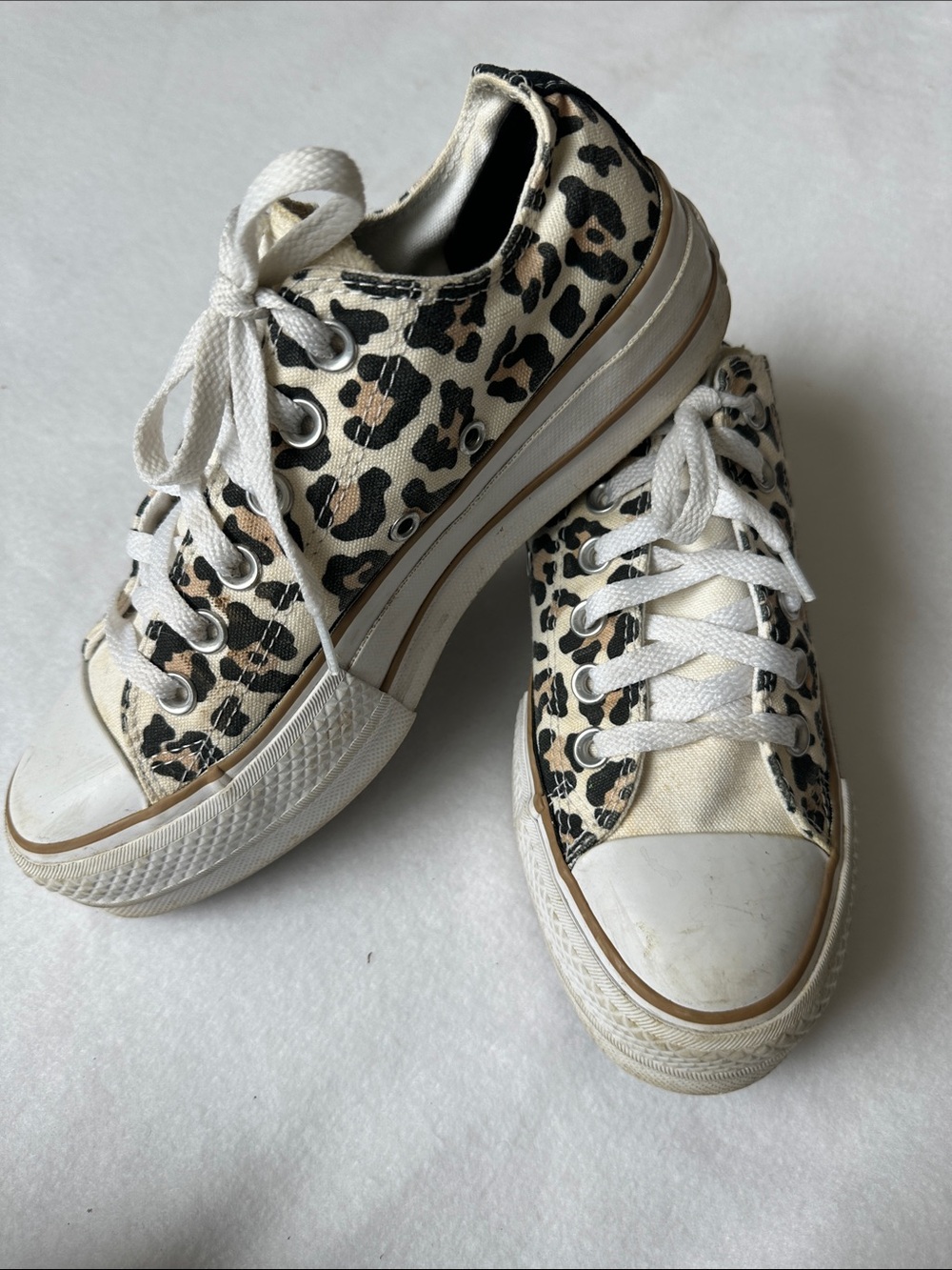 Converse Chuck Taylor Leopard Canvas Platform Lace-Up Sneakers - White/Beige